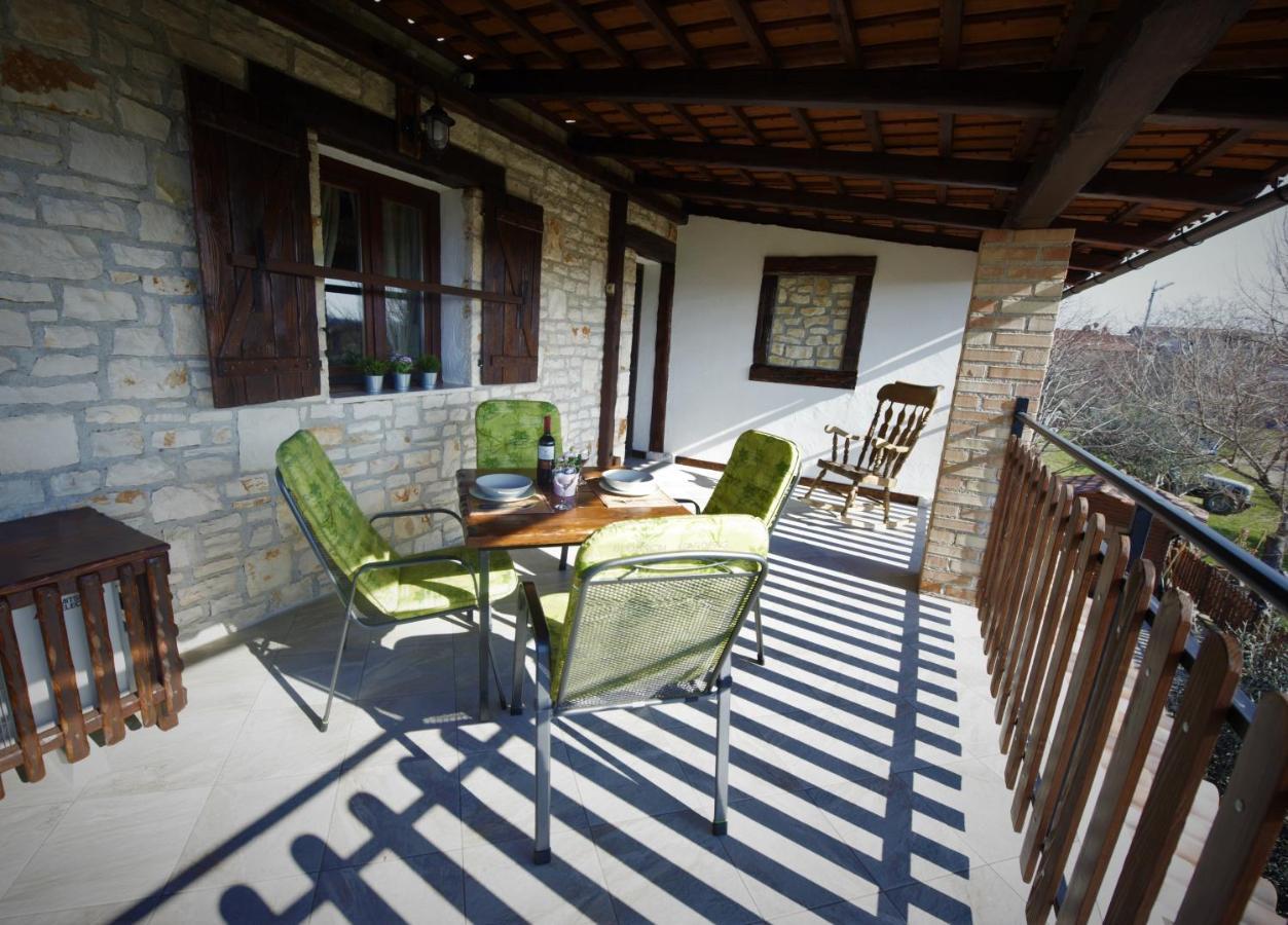 Apartments Oliva Fiorini Екстер'єр фото